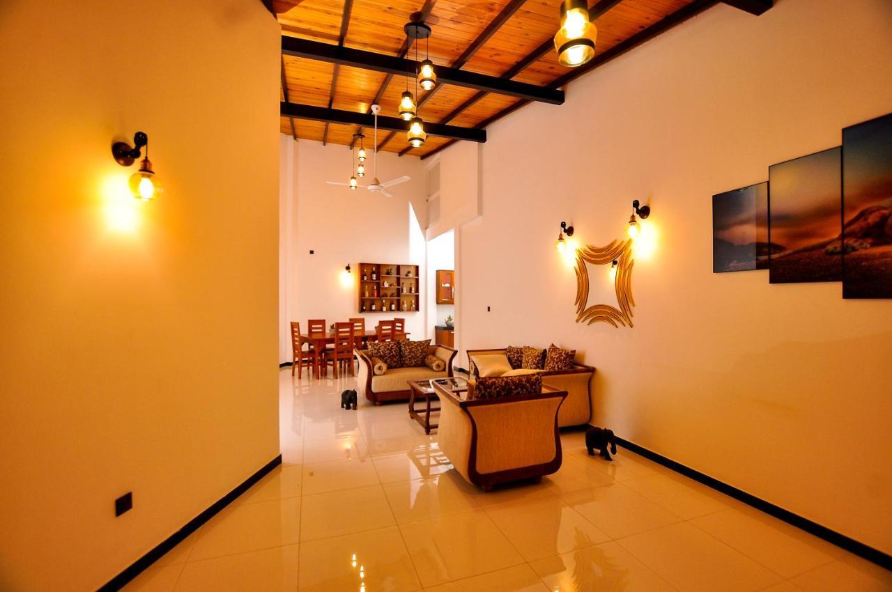 Sachinro Hotel มิริสซา ภายนอก รูปภาพ