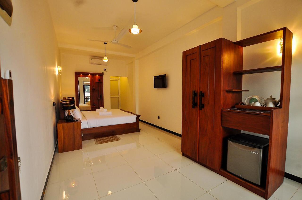 Sachinro Hotel มิริสซา ภายนอก รูปภาพ