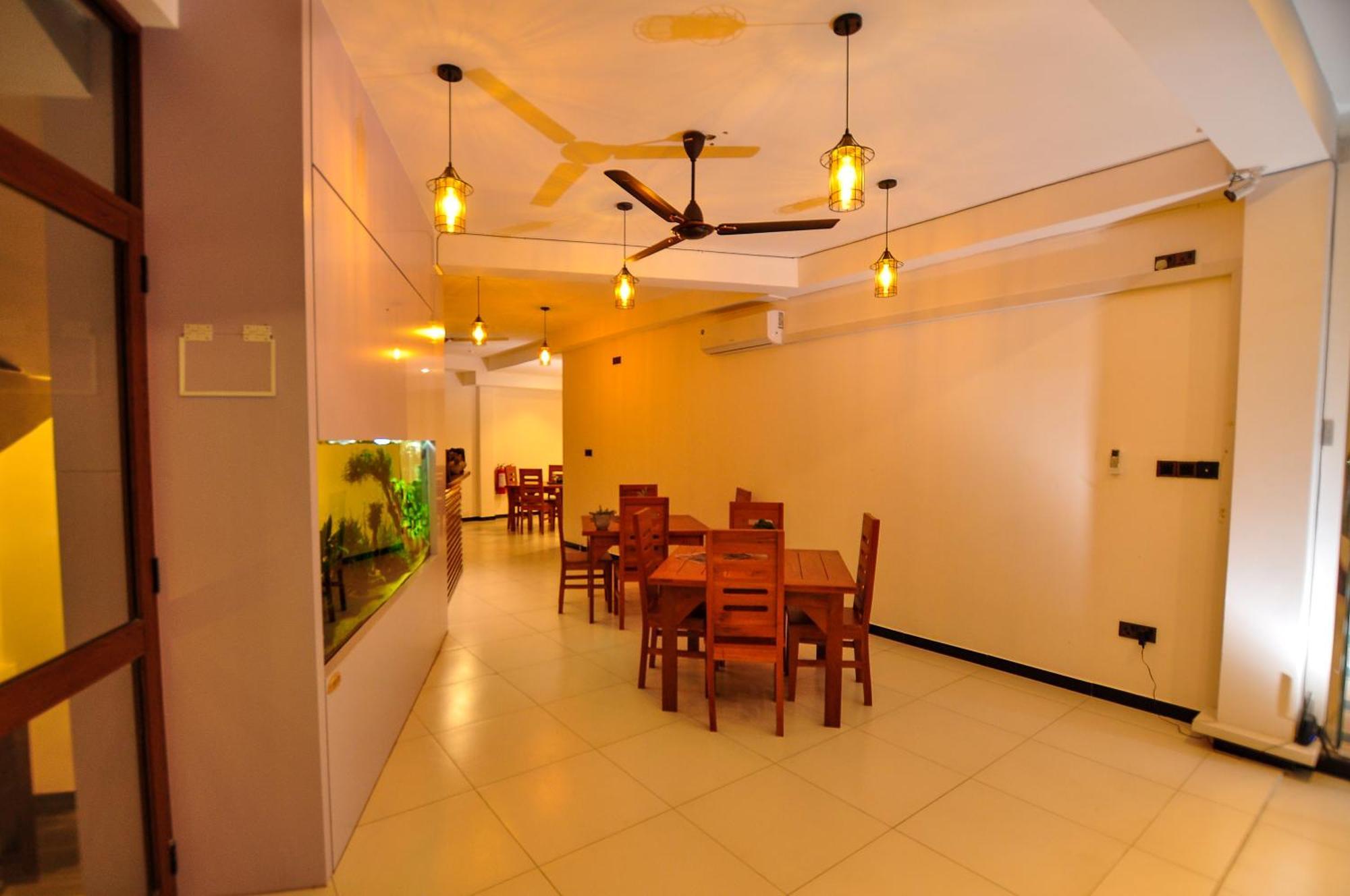 Sachinro Hotel มิริสซา ภายนอก รูปภาพ